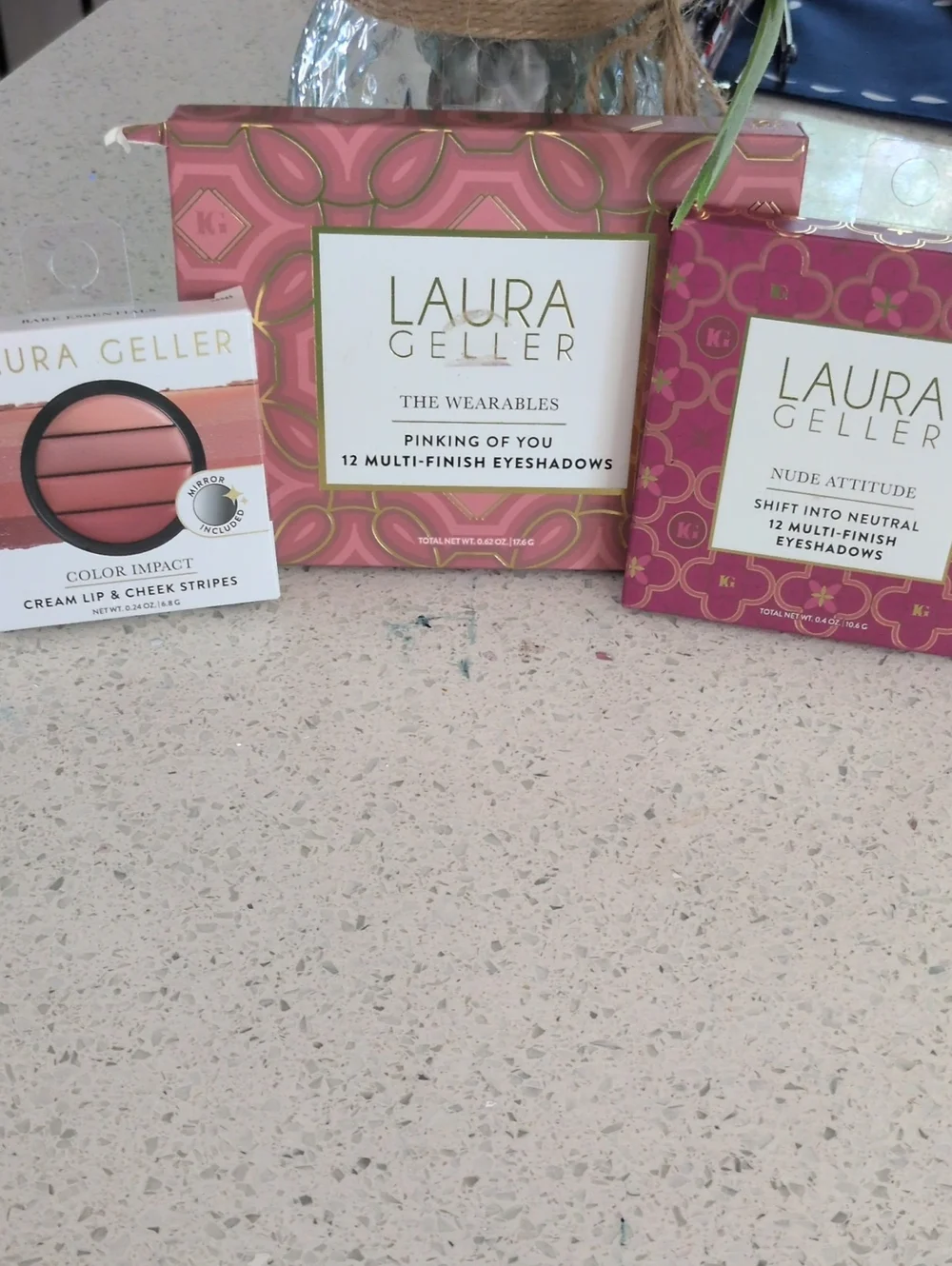Laura Geller  Multi-Finish Eyeshadows - 12 Punk 12 Neutral Lip/ Cheek Compact